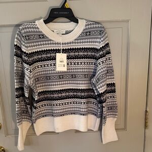 Free Assembly Women's Black and White Crew Neck Sweater